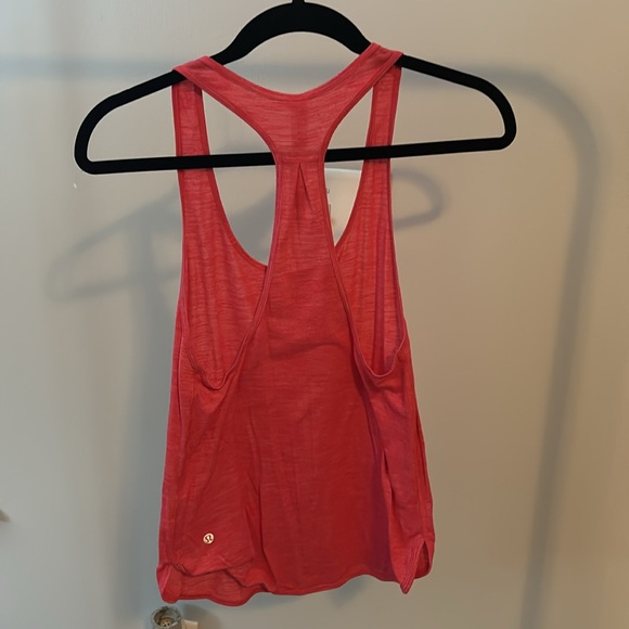 Lululemon tank top color hot pink size 2 - Picture 2 of 4